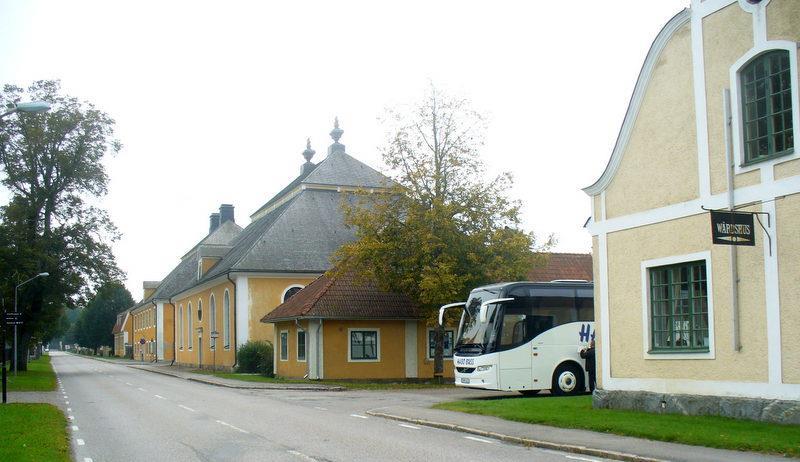 Bruksgatan anses att den kvarvarande delen av bruket är Sveriges bäst bevarade 1700-tals miljö. Lövsta anses ha varit världens största järnbruk under 1700- och början av 1800-talen.