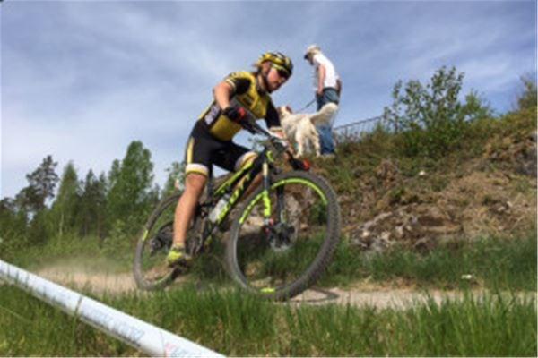 Söndag 2 Juni Cykeltävling Välkomna till Långa Lugnet, ett lopp för