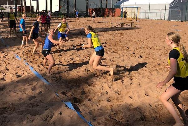 Lördag och Söndag 8-9 Juni Kopparcupen Beach En handbollscup som för första gången spelas på sand Tid: Lugnets