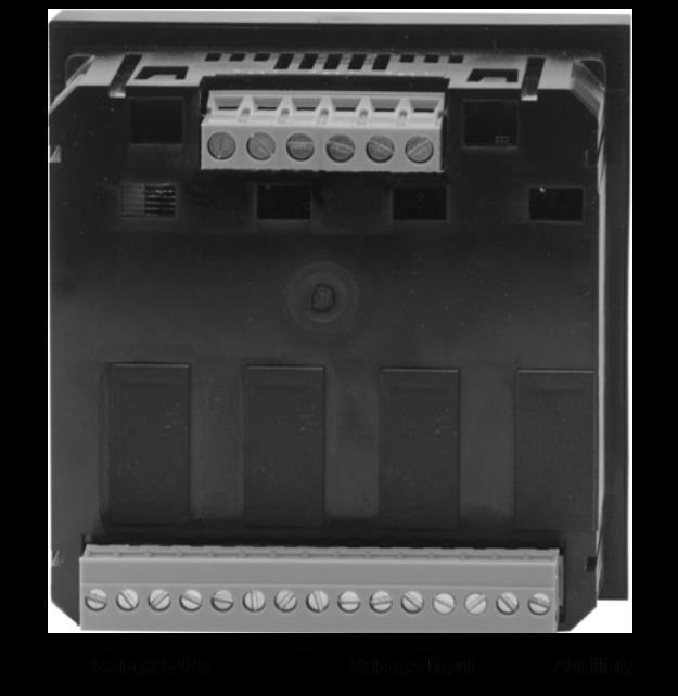 Anslutningar M850 L1, L2 och L3 Anslutningar ström Matning, spänning, pulsutgång och ModBus LED M850 - LCD Observera s2 (l) skall anslutas till jord.