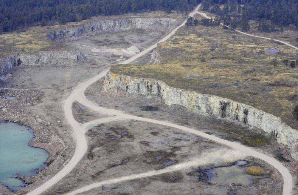 Savannen Littorinahavet bebygelseområde Savannen bebyggelseområde norr om vägen Byggnad nr 8, kontoret Vägen till barack David Vattenfyllda kalkbrottet Befintlig bunker under mark, byggnad nr 82 &