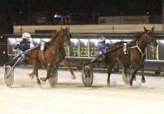 Det är jätteskönt, fastslog Leif efter kvällens tredje seger. Leif Witasp har stallet i riktig toppform och ikväll hade han stor klang och jubelföreställning på Romme.