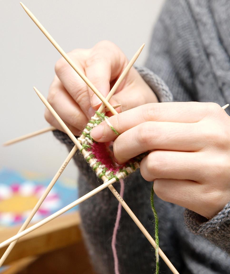 STICK- OCH BRODERICAFÉ Ta med ditt handarbete och träffa andra med samma intresse. Få tips och dela med dig av dina erfarenheter. Värdar och inspiratörer: Margareta Leisjö och Åsa Hansson.