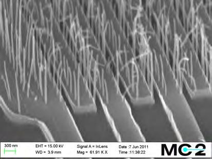 beams [110]. Which voltage this corresponds to is not easily determined. Hence it is easy to apply too high a voltage, resulting in permanent damage to the sample.