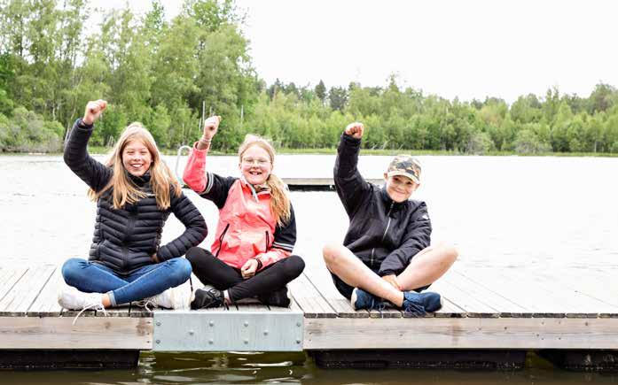 MILJÖPRISET MOTIVERING Med engagemang och långsiktigt miljöarbete har elever och lärare arbetat för att rädda bygdens badsjö Viggsjön från algblomning.