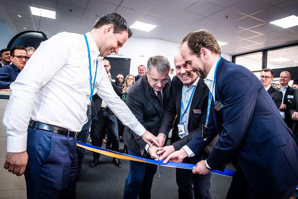 Dags att gå från tanke till verkstad Trots att tekniken redan inns och viljan, går det trögt att digitalisera svensk industri. Ofta stannar projekten, någonstans på väg ner till verkstaden.
