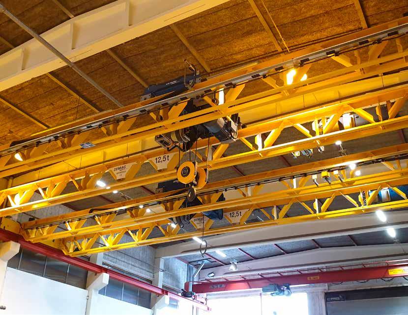 12,5 tons kranar med tandemstyrning levererade till Starka Betong När tunga och långa betongelement ska lyftas gäller det att ha rätt utrustning.