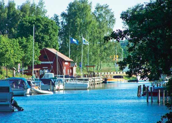 Närheten till Vatten centrala Torshälla ligger bara några kilometer från Mälaren. Flera fina badplatser finns på cykelavstånd.