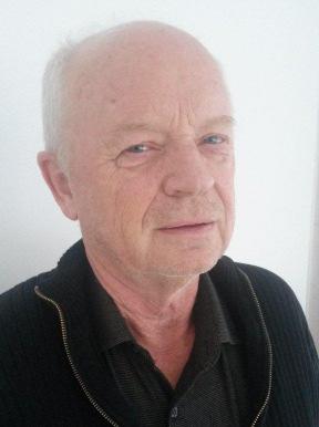 Det är en glädje- Samtalsgrupper I församlingen har vi även några smågrupper som träffas för att studera bibeln eller någon annan bok och umgås under trevliga former, några grupper i hemmiljö och