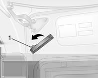 Nycklar, dörrar och fönster 31 Om du trycker på strömställaren medan motorn är i Autostop startar motorn automatiskt. Stopp/start-system 3 137. Observera!