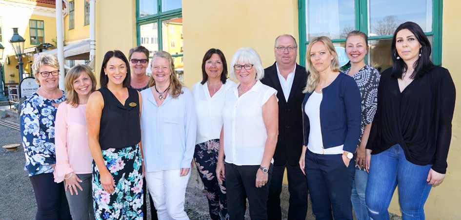I kontaktcenter möter du våra kommunvägledare som svarar på e-post, inlägg i sociala medier, telefonsamtal och tar emot besök.