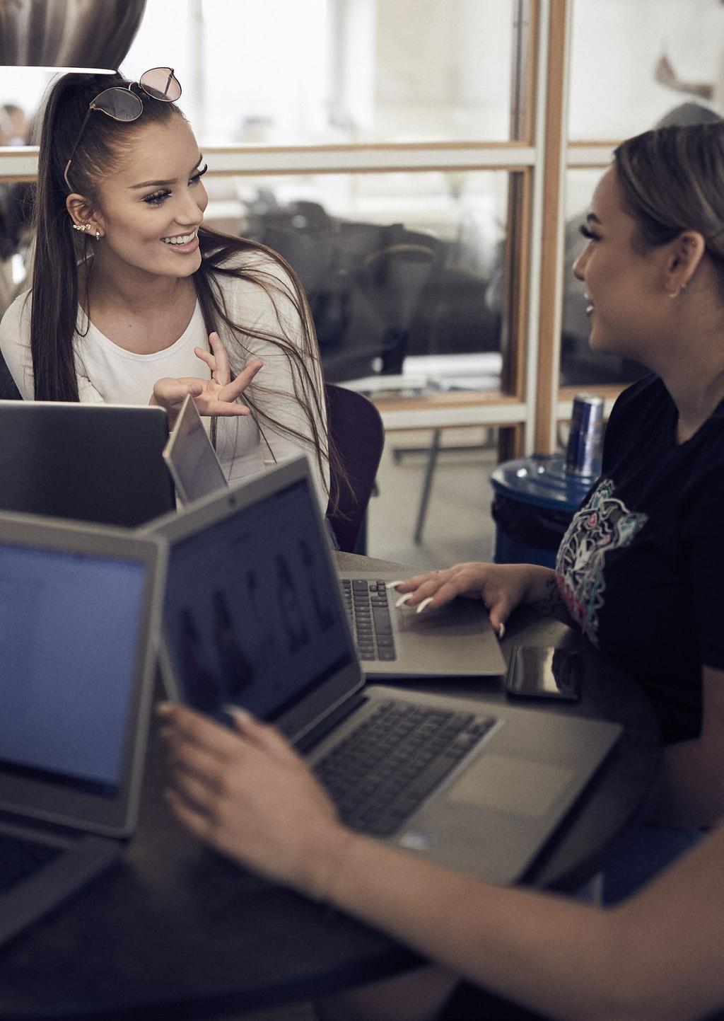 Handels- och administrationsprogrammet HAHAN HANDEL OCH SERVICE E-HANDEL Handels- och administrationsprogrammet ger dig en utbildning som förbereder dig att starta eget företag eller gå ut i arbete