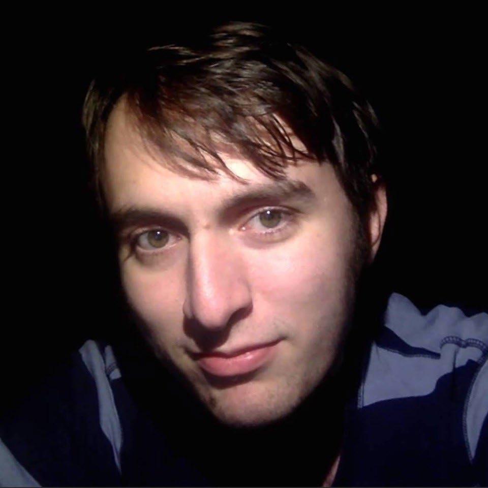 Ryan Kennedy Ryan Kennedy was an aspiring physicist and amateur pianist when he first heard the organ at age fifteen, and was fascinated by the prospect of playing all his favorite music on a new and