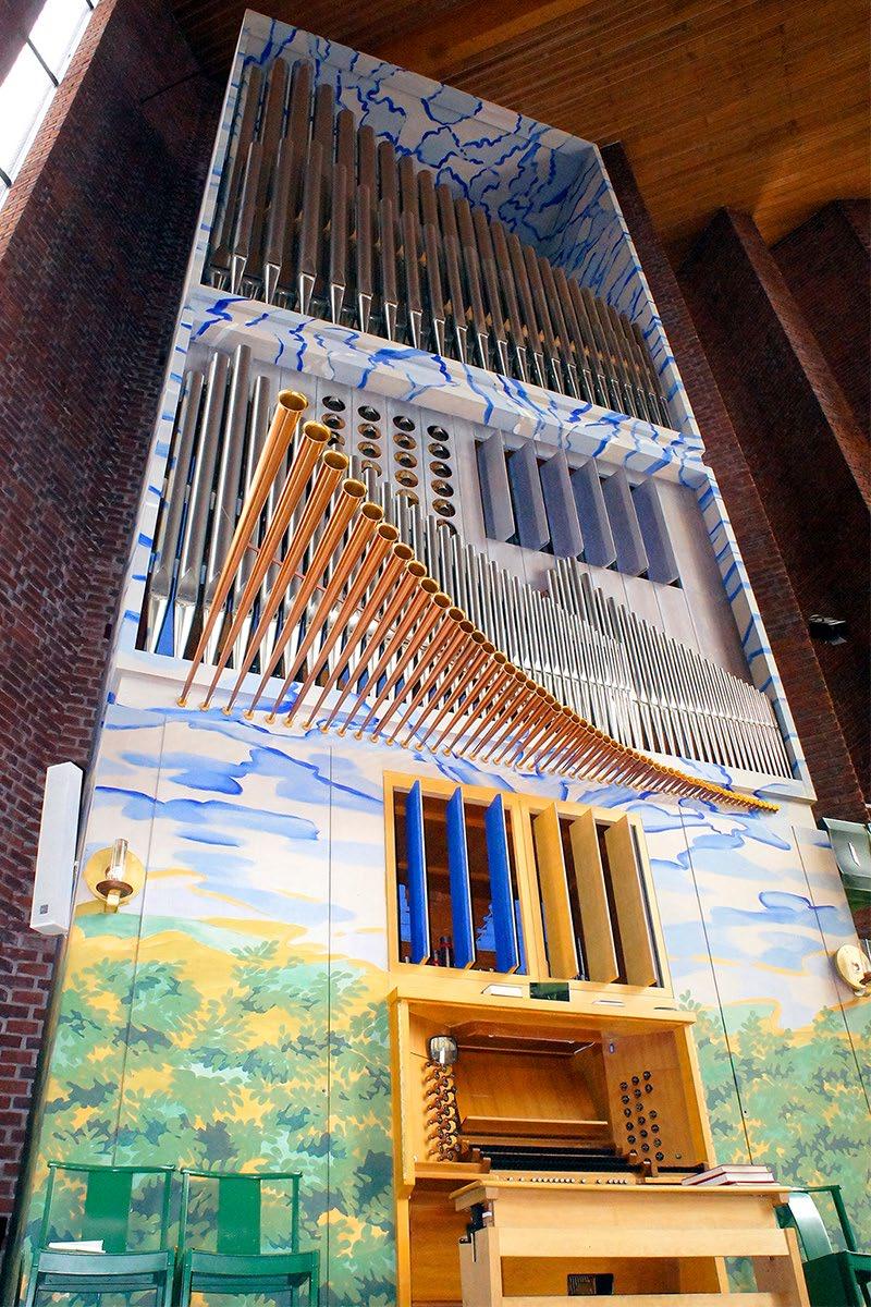 IMMANUELKYRKANS ORGEL byggd 1975 av Grönlunds orgelbyggeri, Gammelstad, Sverige. Huvudverk (Manual I) 1. Gedacktpommer 16 2. Principal 8 3. Rörflöjt 8 4. Oktava 4 5. Spetsflöjt 4 6. Principal 2 7.