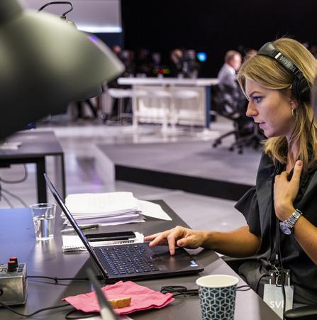 Sveriges Radio ska vara självständigt Sveriges Radio och de andra public service-medierna ska vara oberoende. Det betyder att de står fria från staten, politiker, företag och andra intressen.