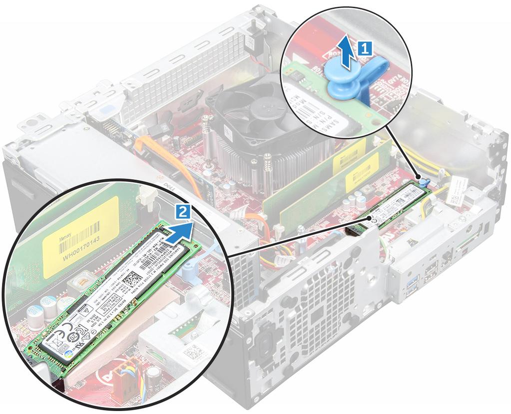 M.2 PCIe SSD Ta bort M.2 PCIe SSD-kortet 1 Följ anvisningarna i Innan du arbetar inuti datorn. 2 Ta bort: a kåpan b ramen c hårddisk och optisk enhet 3 Så här tar du bort M.