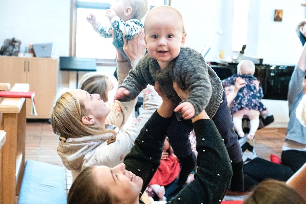 Svenska kyrkan i Partille Små och stora, barn och vuxna - vi vill hälsa er välkomna att besöka våra kyrkor. Här finns mycket att välja på för alla åldrar!