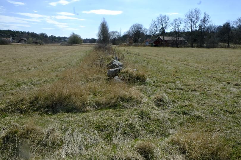 på kartan, stenmur i odlingsmark