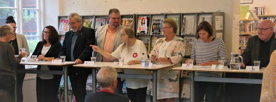 Bibliotek och allmänkultur Fråga dina Svalövspolitiker Svalövs bibliotek är beläget mitt i centrala Svalöv, i vackra lokaler från den gamla realskolan.