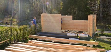 VÄLJ EGEN INTERIÖR Baseco har producerat massiva trägolv och paneler sedan många år tillbaka.