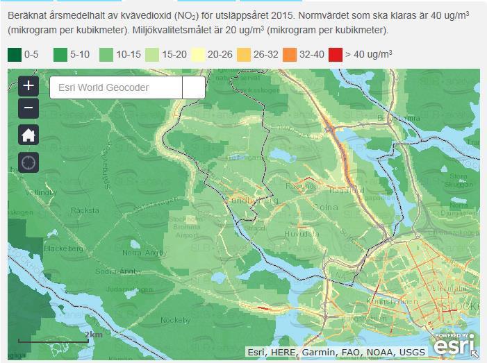 Flygtrafiken bidrar naturligtvis till utsläppen av växthusgaser. År 2018 bidrog flygtrafiken på Bromma flygplats till att ca 17 908 ton CO2 släpptes ut.