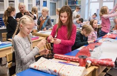 Information och inspiration Berätta för eleverna om Aktion Julklappen Före arbetet med Aktion Julklappen Övningarna inleder klassens arbete med Aktion Julklappen.