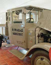 D: Das Fahrzeugmuseum zeigt Autos, Motorräder und an
