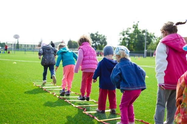 Ett aktivt skolval ska införas i Eskilstuna. Detta kan bidra till att bryta skolsegregationen. Att välja skola ska inte vara förbehållet socioekonomiskt starka familjer.