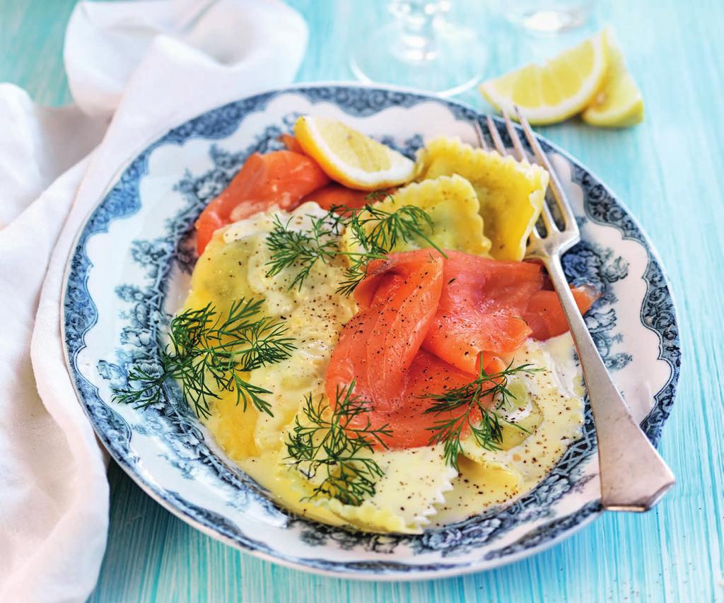 RECEPT 1 15 MIN 463 kcal/port. Energi från: Fett 27g Kolhydrater 35g Protein 19g Pasta med kallrökt lax Tagliatelle är perfekt att blanda med en krämig sås.