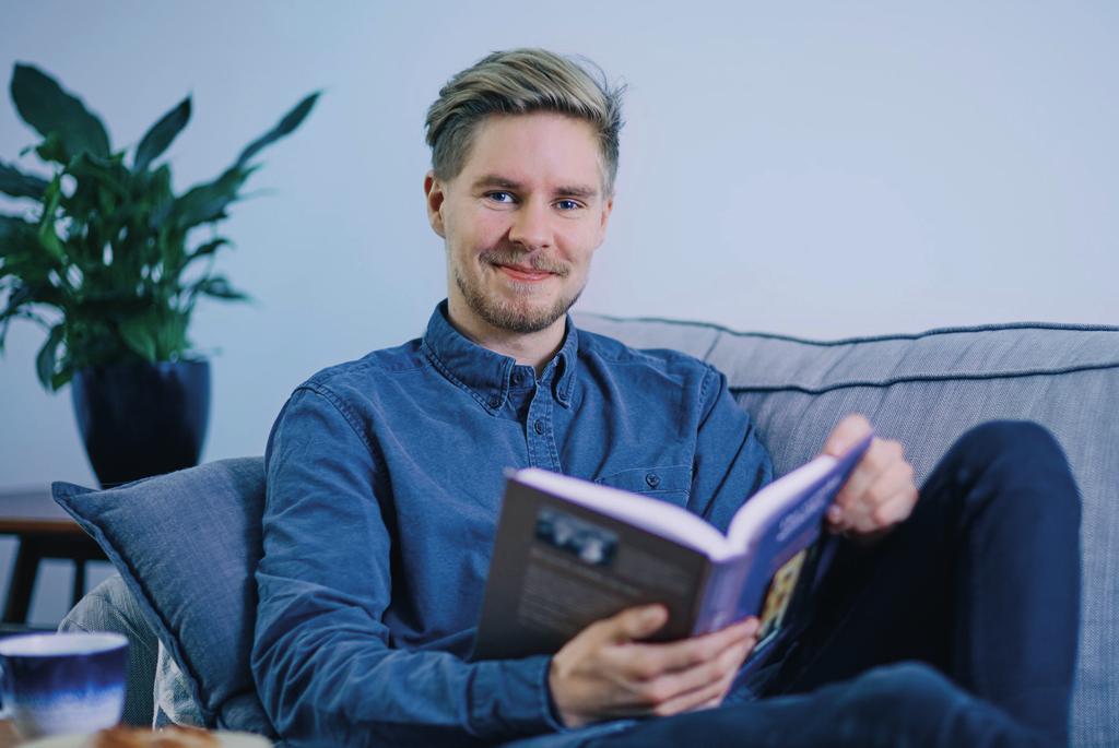 Studentförsäkring Leva är speciellt anpassad till dig som studerar. Försäkringen är färdigpackad så du behöver inte göra några krångliga tillägg i efterhand.