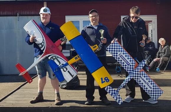 6 Svenska piloter deltog. Placeringar: 1a Emil Broberg, 7e Kenneth Mustelin, 12e Johan Sundh, 20e Gunnar Broberg, 34e Börje Ragnarsson, 40e Ingvar Larsson.