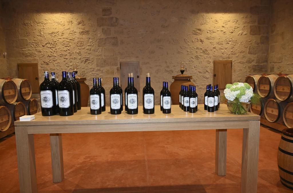 Palmer, Pontet Canet och L Evangile är organiska och de två första även biodynamiska så de fick det extra tufft. Château Margaux.