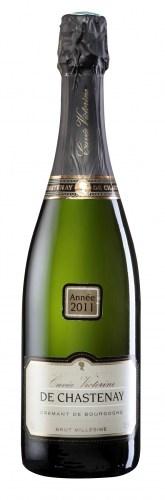 Nuiton-Beaunoy De Chastenay Cuvée Victorine 2011 Bourgogne Ordinarie, Frankrike Doften är inbjudande och ungdomlig med toner av citrus, körsbär, kex och röda äpplen.