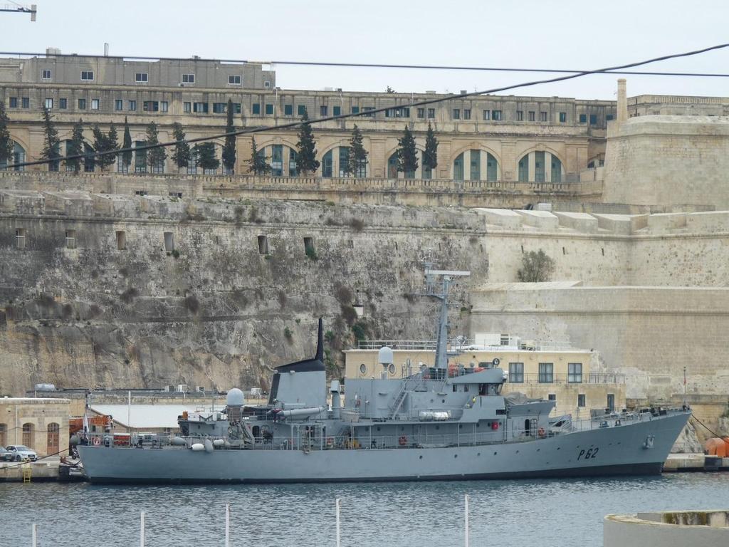 Det militära får representeras av P 62, ett patrullfartyg som är Maltas