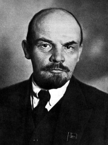 I det senaste numret fyllde Emil en hel sida med meningslöst avgudande av Lenin. Det var det här som fick oss att ana oråd.