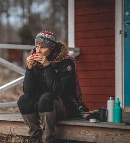 I Norra Säm kan man uppleva den välbevarade Skogsbo Hällkista som man också kan gå ned i! Runt om i bygden finns våra fantastiska hembygdsgårdar & hembygdsstugor.