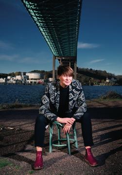 30 Historiker Marcus Bernhardsson från Sölvesborg, föreläser om det blodigaste århundradet i Sveriges historia.