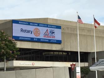 framöver. Rotary International Convention International Convention genomfördes 10-14 juni 2017 i Atlanta, USA. Distriktet representerades av dåvarande DGE Hans Olov Jönsson och hans fru.