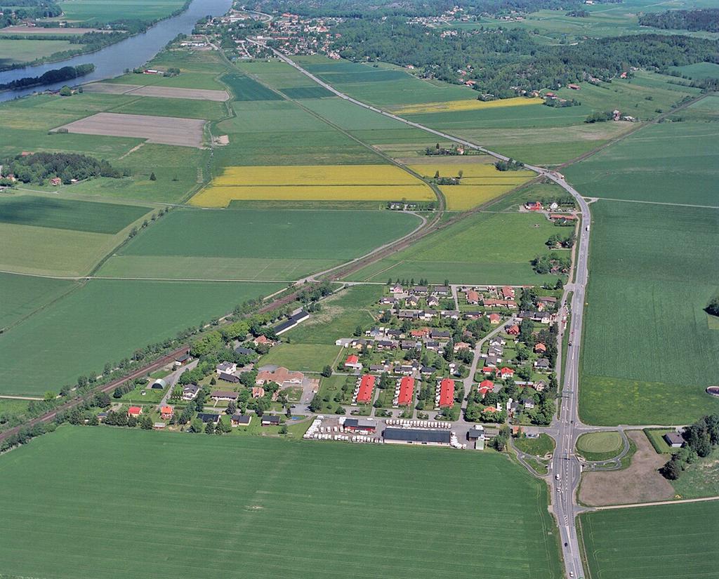 Flygfoto över Gläntevi och Alvhem. ALVHEM Alvhem samhälle består av två delar.