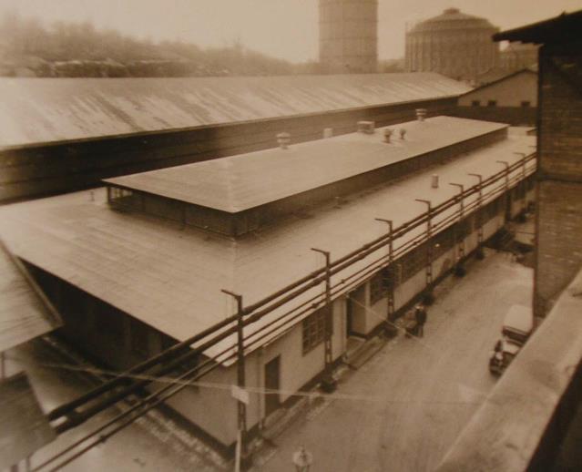 Sida 18 (92) Hus 15/16 Marketenteri En sektion av kolhuset revs för att ge plats åt marketenteriet som uppfördes 1935-36.