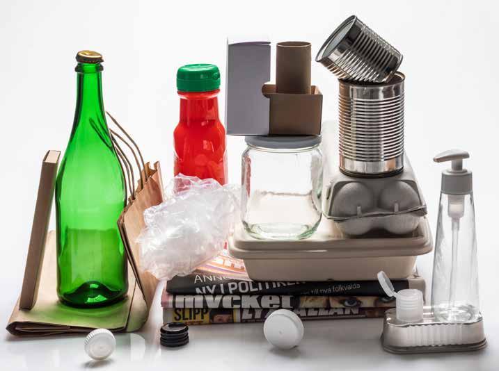 Verksamheten finansieras av förpackningsavgifter som betalas av företag med producentansvar, medel från pappersindustrin samt av intäkter från försäljning av insamlat och sorterat material.