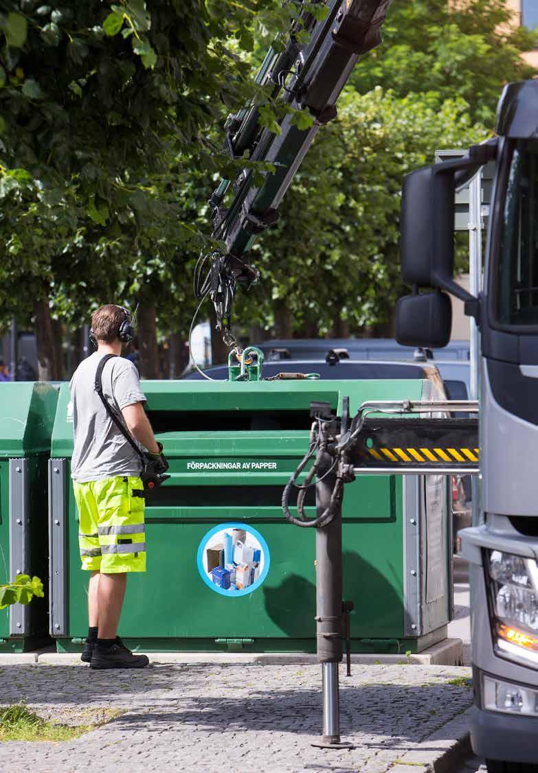 RENT, SNYGGT OCH TRYGGT Det städas oftare, behållarna töms med högre frekvens och det krävs allt större förberedelser inför storhelger och sommarsemestrar.