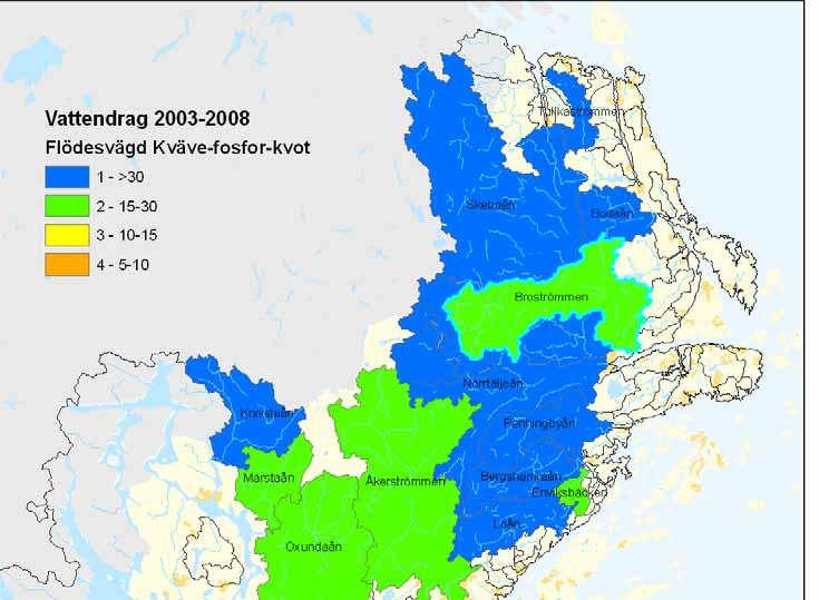 Flödesvägda årsmedelkvoter av totalkväve och totalfosfor i mynningen i kust- och mälarmynnande vattendrag i Stockholms län.