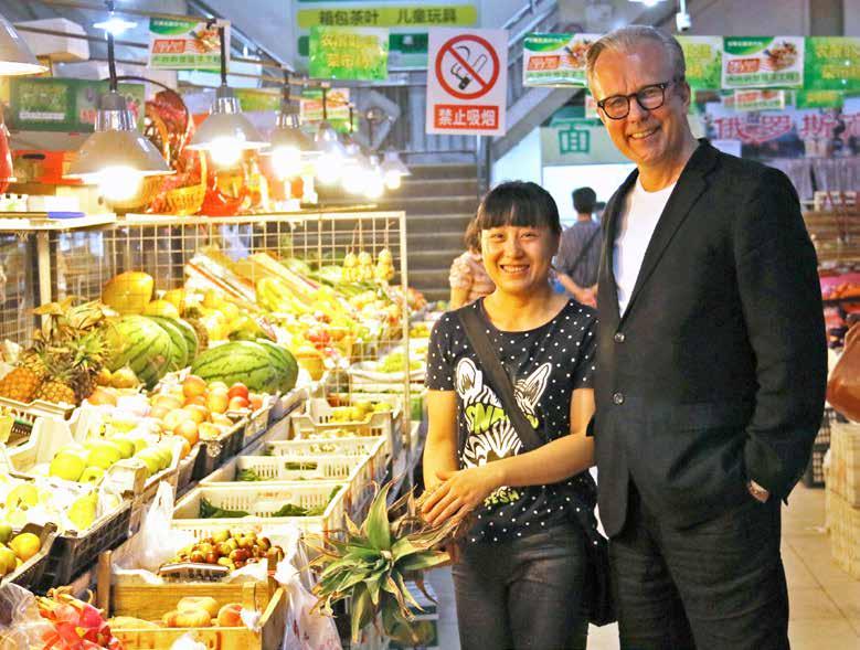 Foto: Yoki Leong GLAD att vara tillbaka i Kina. Lennart Nilsson lockas också av chansen att vara delaktig i en mycket spännande fas i utvecklingen av de svenska gröna näringarna.