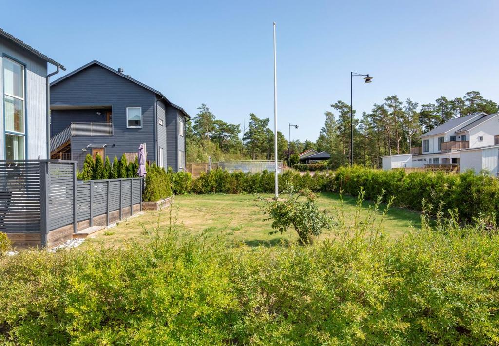 TEKNIK Bostadshuset värms upp med vattenburen centralvärme från fjärrvärme.