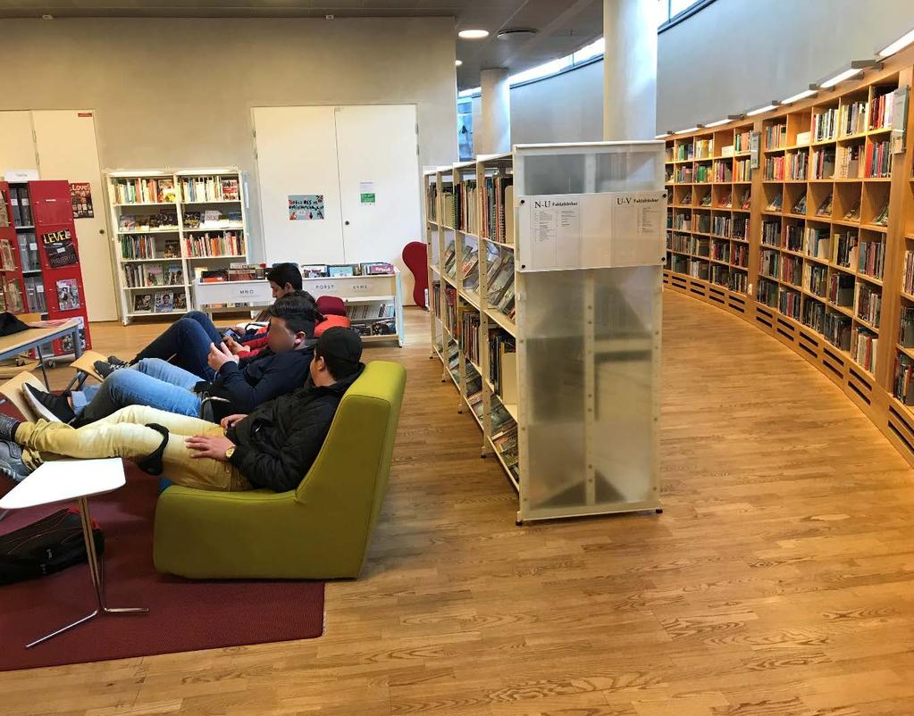 Samhällets öppna rum Fler invånare än i dag bör kunna använda biblioteken och varje bibliotek bör sätta upp mätbara mål för ett ökat nyttjande. (s.