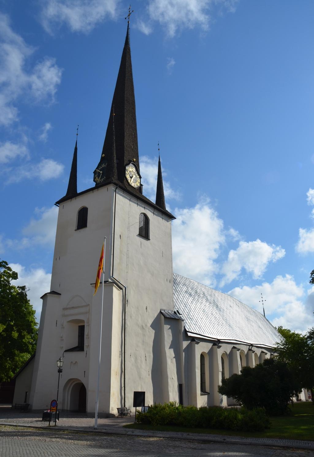 Heliga Trefaldighetskyrkan i Arboga efter genomförd målning