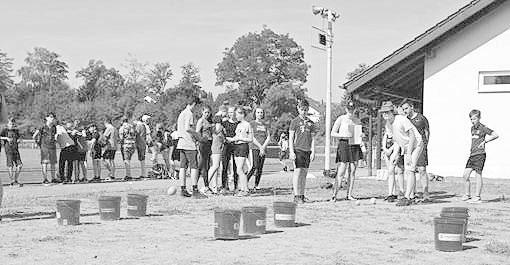 wurde. Die siegreichen Mannschaften wurden am letzen Schultag vor den Sommerferien geehrt.