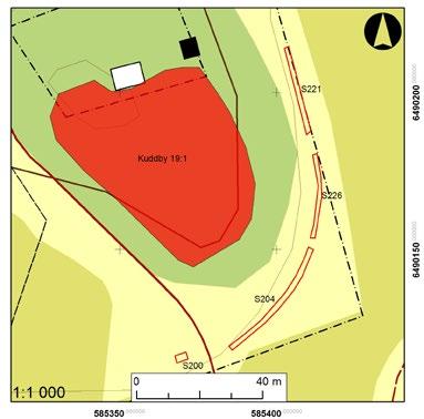 Schaktningsövervakning i Kuddby Figur 3. Plan över de grävda schakten vid Kuddby 19:1. Skala 1:1 000. Det mellersta schaktet var 27 meter långt och mellan 0,1 0,3 meter djupt (S226).