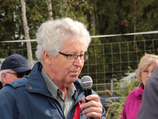 Föryngringsytan blev rotrensad och markberedd med grävmaskin och nästa vår sattes plantor av ek, vårtbjörk och lönn. På ytan har också ask, alm och rönn självsåtts.